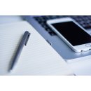 Dlaczego żywotność baterii telefonu spada tak szybko? Wskazówki, jak uniknąć błędów przy ładowaniu