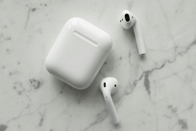 AirPods