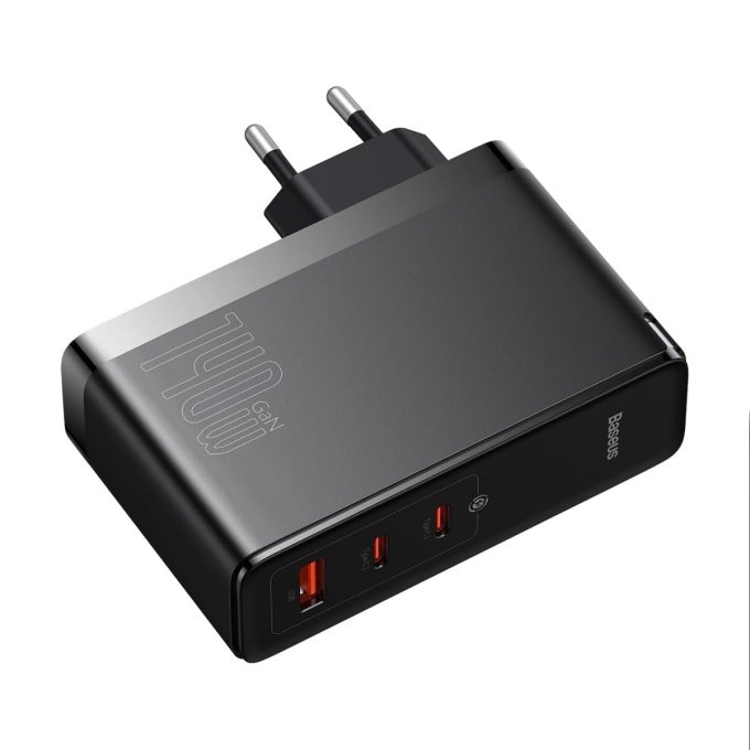 Baseus GaN5 Pro 140 W 2x USB-C + USB-A