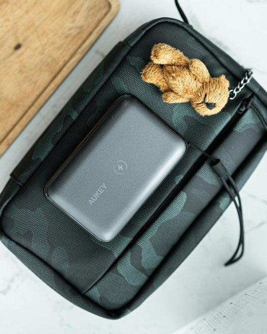Powerbank podróżny